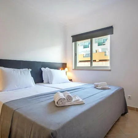 アパートホテル Smy Santa Eulalia Algarve アルブフェイラ