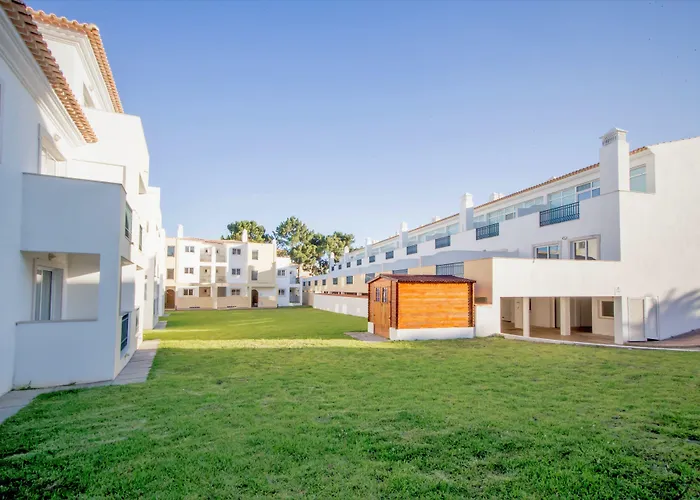 Smy Santa Eulalia Algarve 公寓式酒店