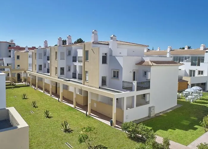 Smy Santa Eulalia Algarve 公寓式酒店 阿尔布费拉